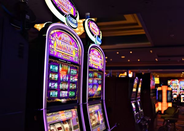 Jackpot888 လောင်းကြေး ရလဒ်စစ်ဆေးနေသည့် ကစားသမား မြင်ကွင်း